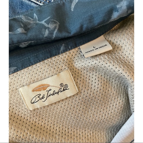 Bob Timberlake| Raglan Shark Print Angler Shirt - Picture 8 of 8